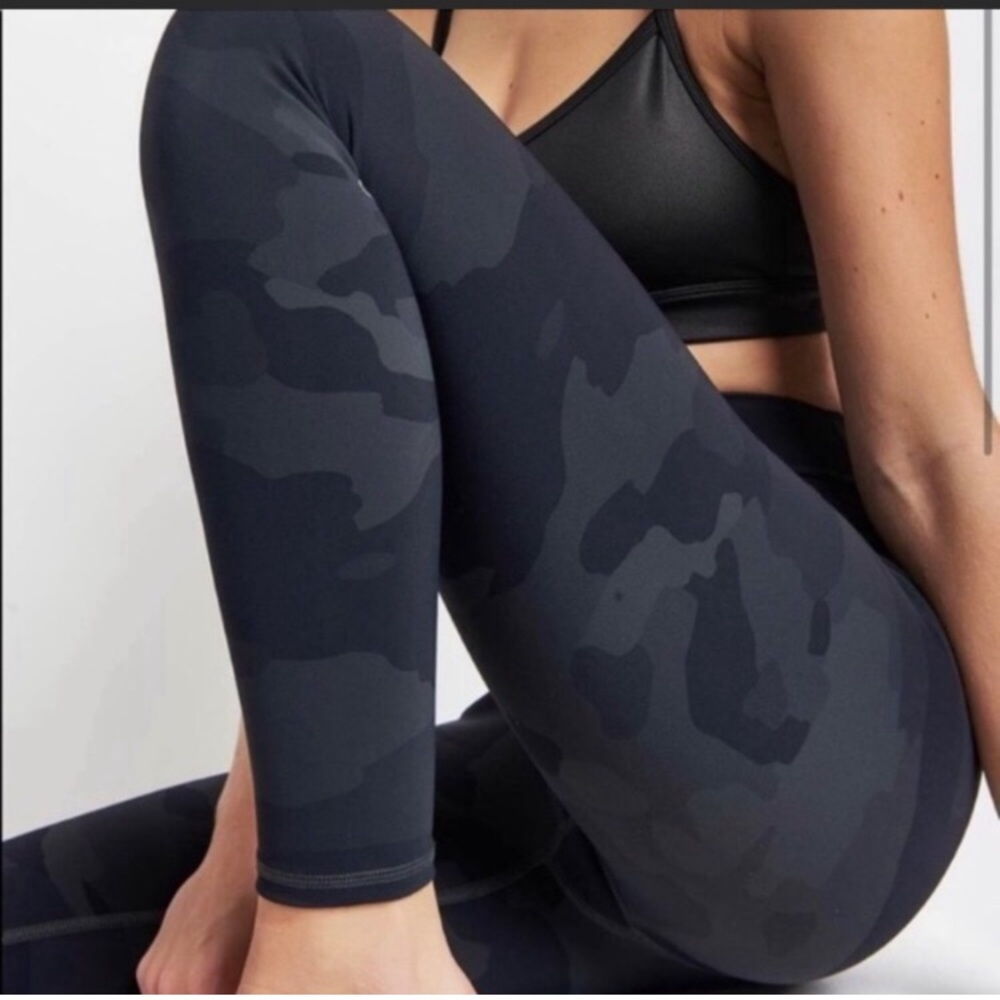 ALO Yoga CAMO High Waist VAPOR Black Gray Full Length Leggings Sz XS